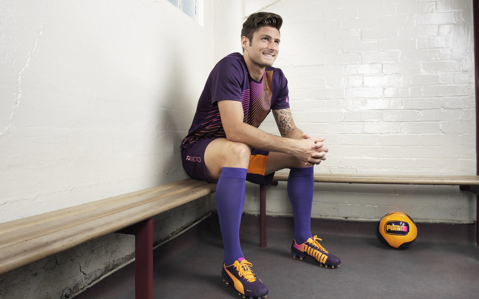 高芙手感滚烫，带领新疆男篮险胜迈阿密热火，赛后一句话霸气侧漏